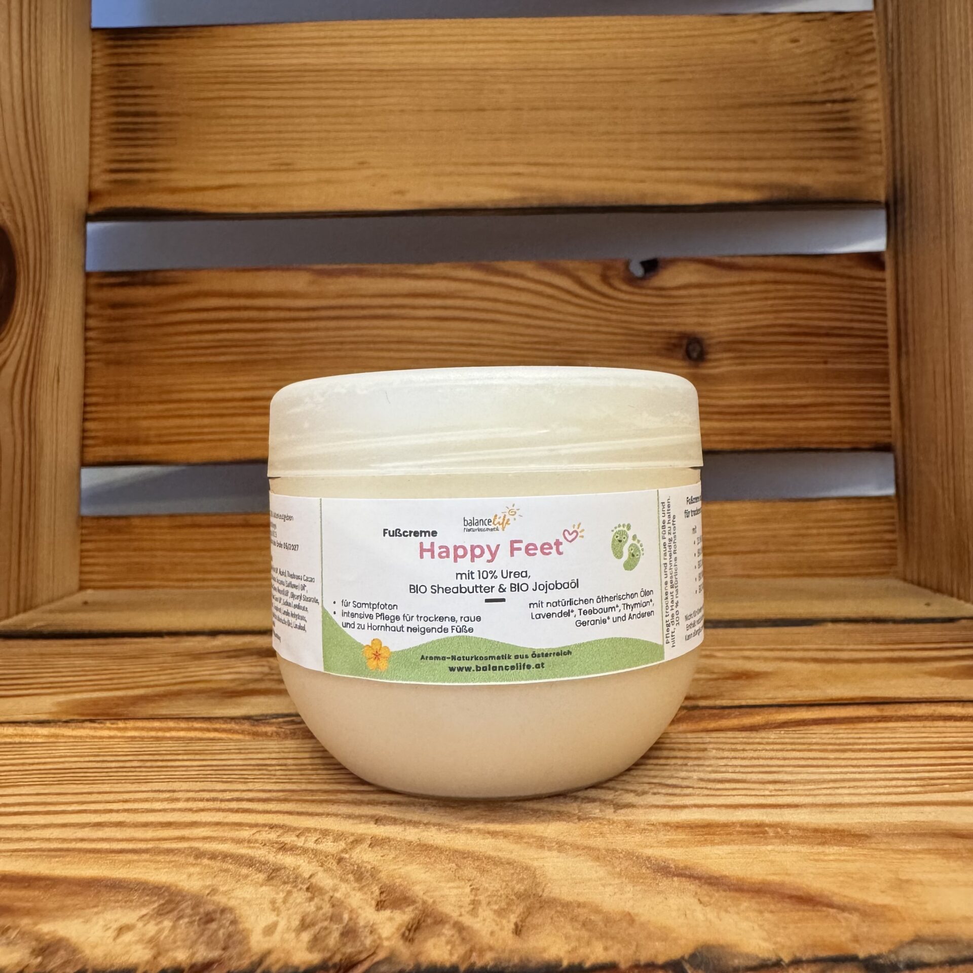 Happy Feet Fußcreme mit 10 % Urea für trockene und raue Füße – 100 g 7 Happy Feet Fußcreme mit 10 % Urea für trockene und raue Füße – 100 g