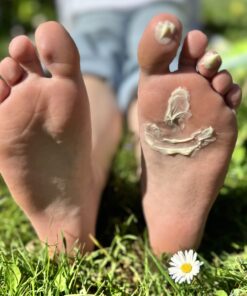 Happy Feet Fußcreme mit 10 % Urea für trockene und raue Füße – 100 g 16 Happy Feet Fußcreme mit 10 % Urea für trockene und raue Füße – 100 g – Bild 4