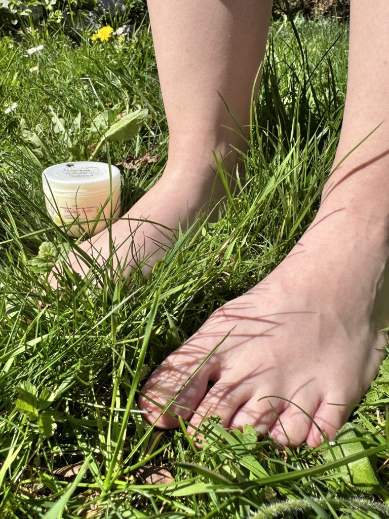 Fußpflege im Sommer: Tipps für schöne, gepflegte Füße 2 Happy Feet - Fußpflege im Sommer